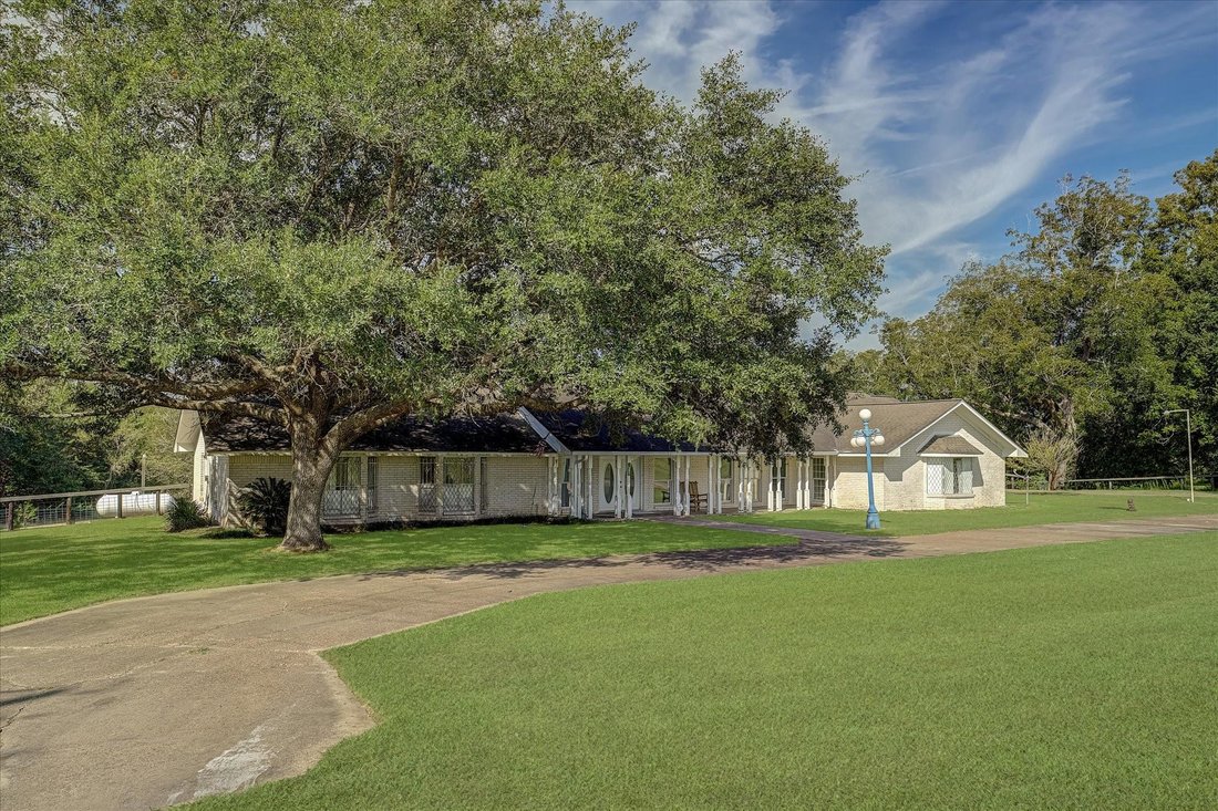 Casa a Liberty, Texas, Stati Uniti 2 - 18998680