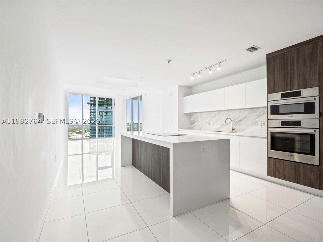 Condo in Miami, Florida, United States 2 - 17415880