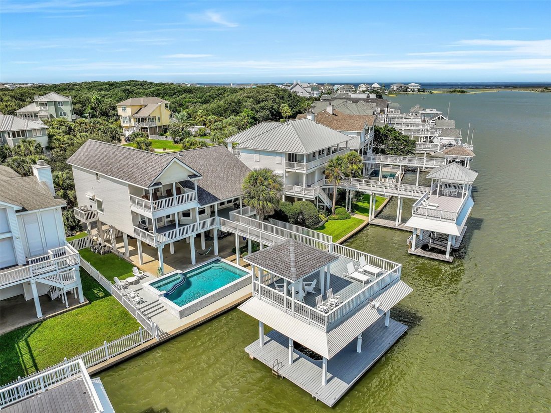 House in Galveston, Texas, United States 4 - 18998699