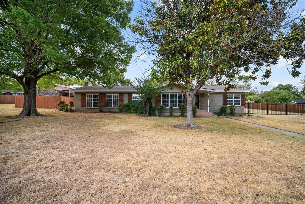 House in Weatherford, Texas, United States 1 - 18998628