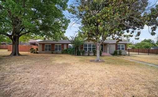 House in Weatherford, Texas, United States 1