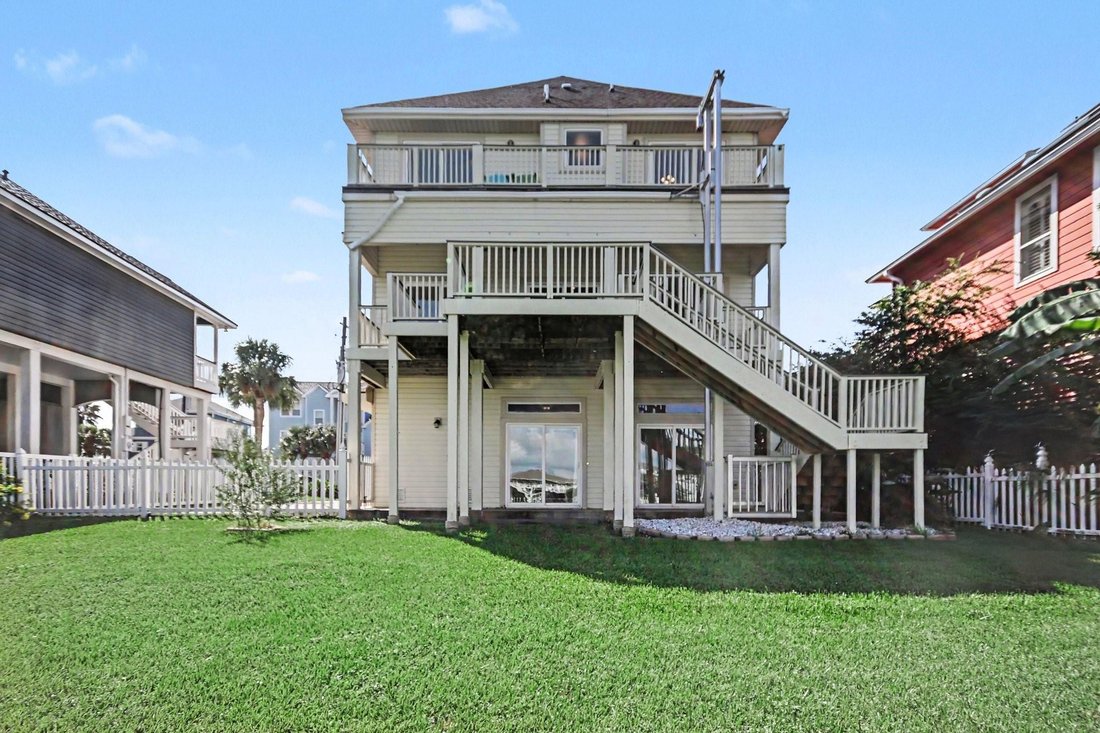 House in Galveston, Texas, United States 2 - 18998640