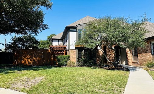 House in Plano, Texas, United States 1