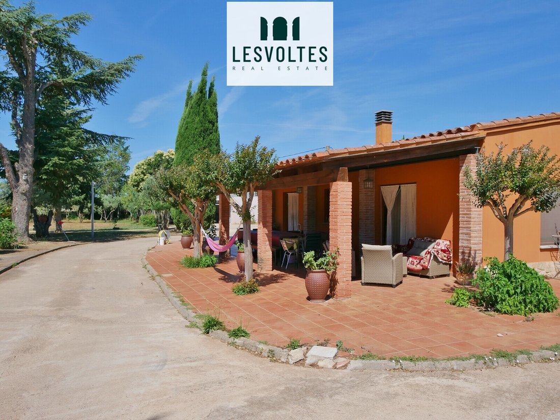 House in la Bisbal d'Emporda, Catalonia, Spain 3 - 18998799