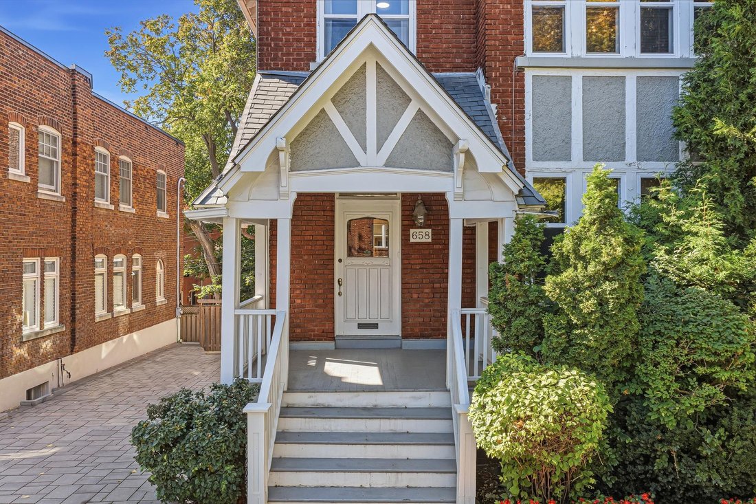 House in Westmount, Quebec, Canada 3 - 18998964