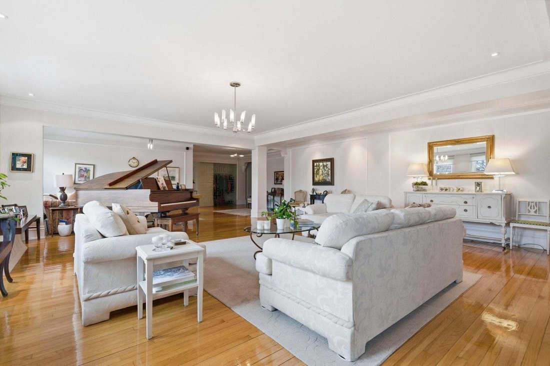 Condo in Westmount, Quebec, Canada 4 - 18998953