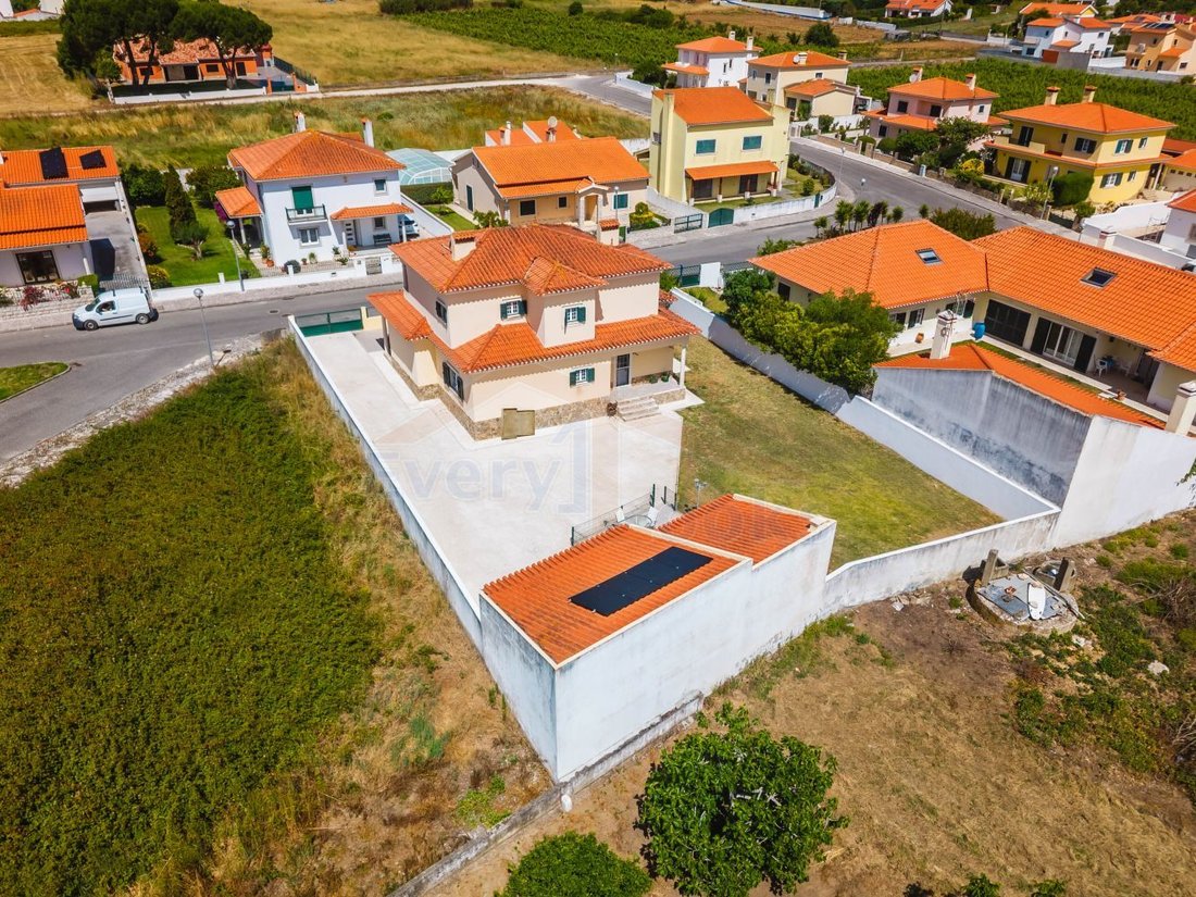 House in Olho Marinho, Leiria District, Portugal 5 - 18998852