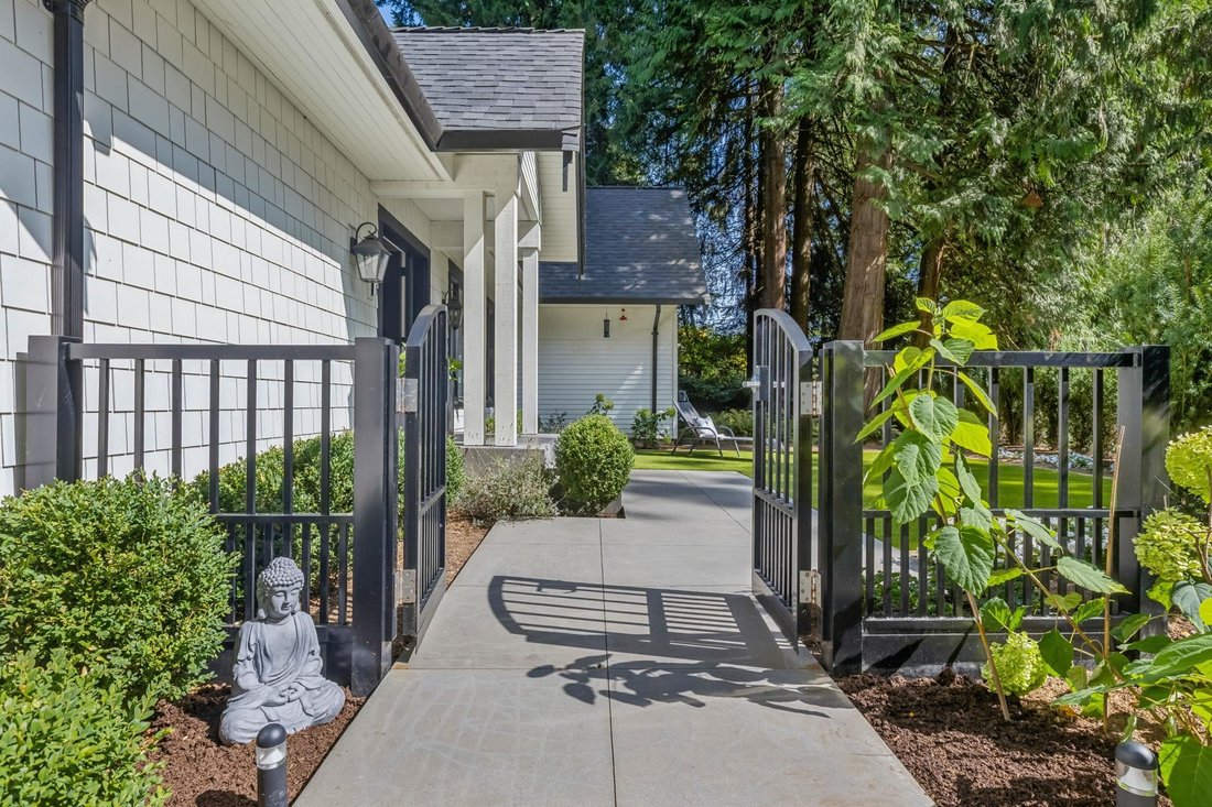 House in West Vancouver, British Columbia, Canada 4 - 18998955