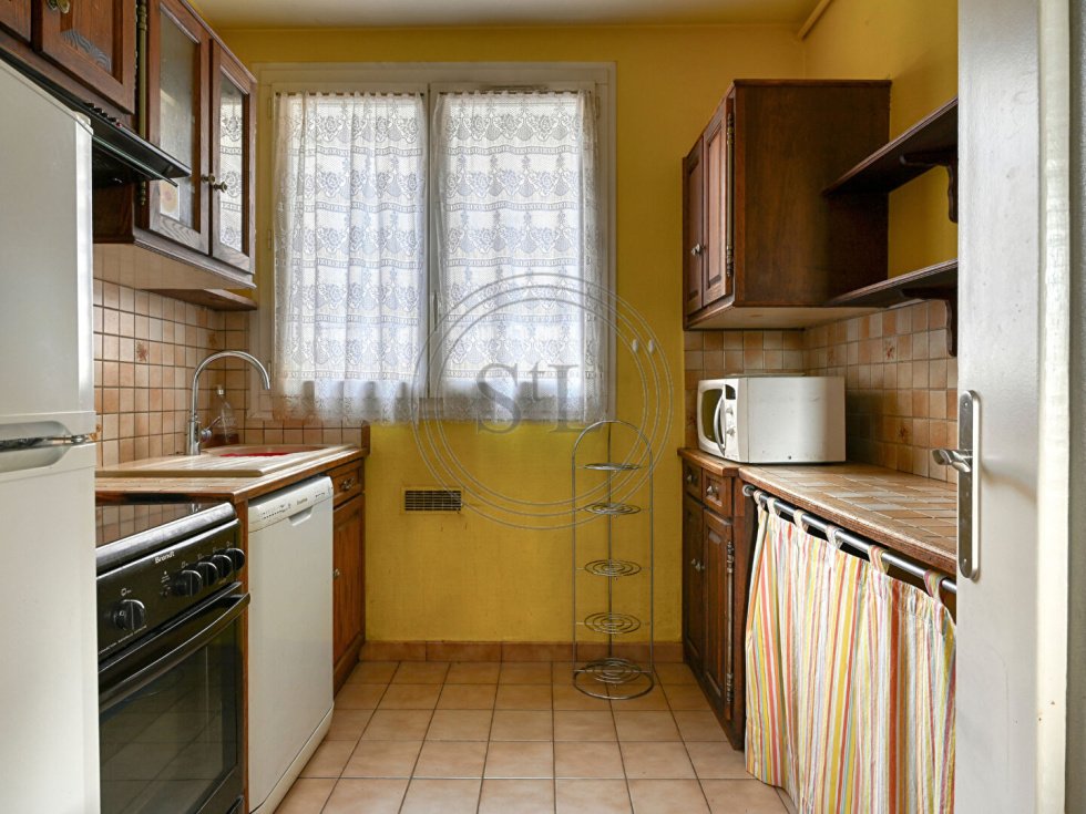 Apartment in Domaine National du Château, Versailles, France 5 - 18998919