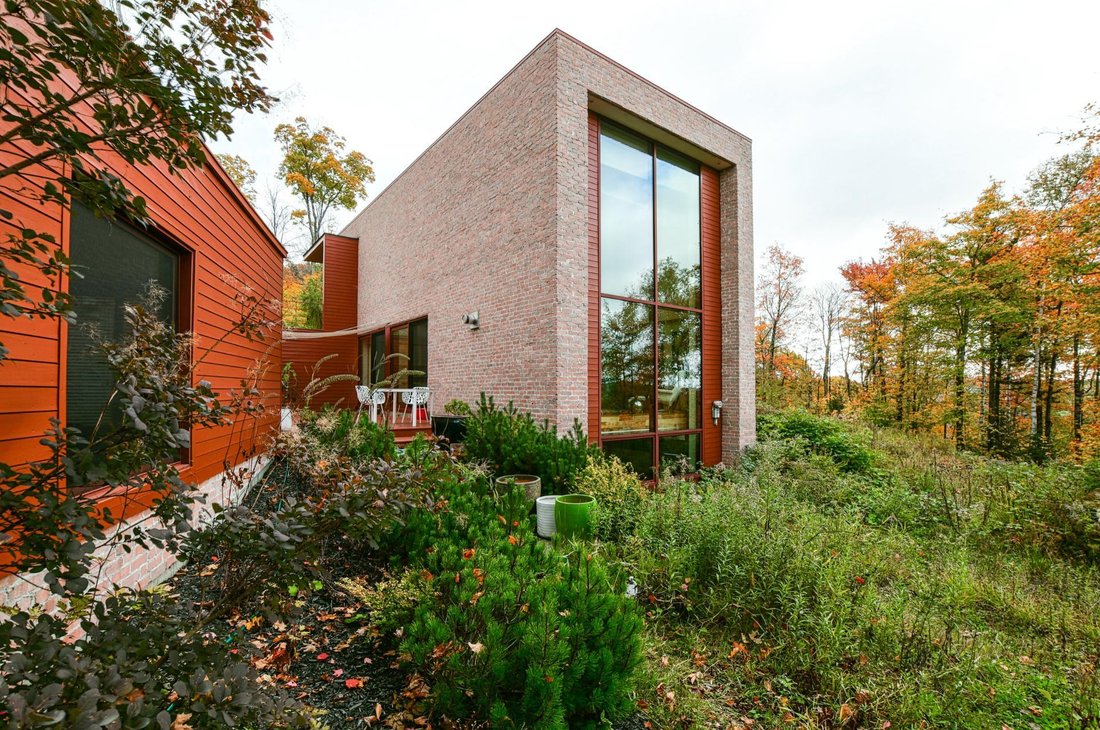 House in Morin-Heights, Quebec, Canada 1 - 16411800
