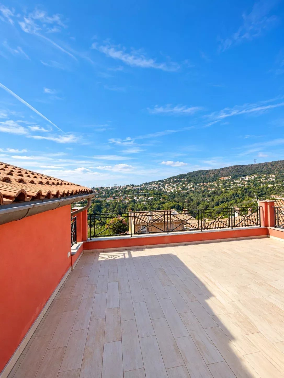 Maison à Falicon, Provence-Alpes-Côte d'Azur, France 3 - 18949631