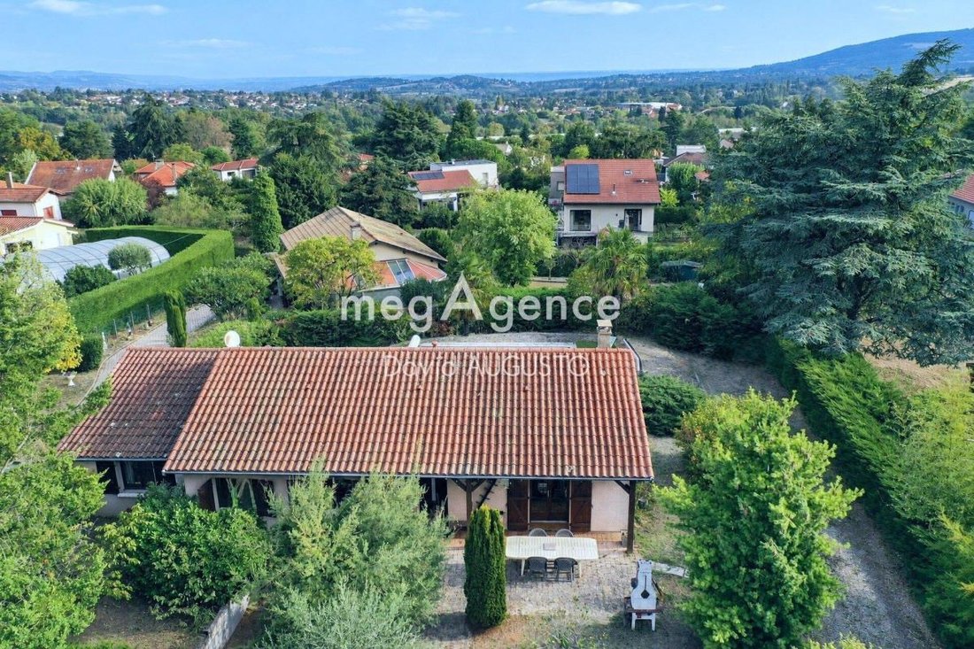 Villa in La Tour-de-Salvagny, Auvergne-Rhône-Alpes, France 4 - 18999029