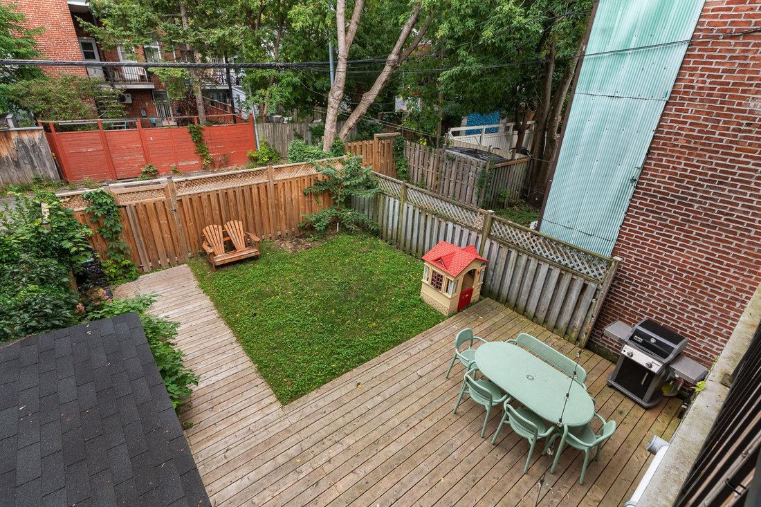 House in Montréal, Quebec, Canada 2 - 18999001