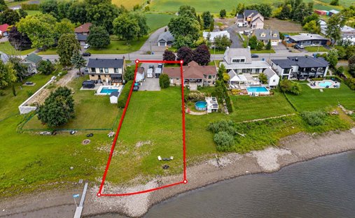 Land in Mascouche, Quebec, Canada 1
