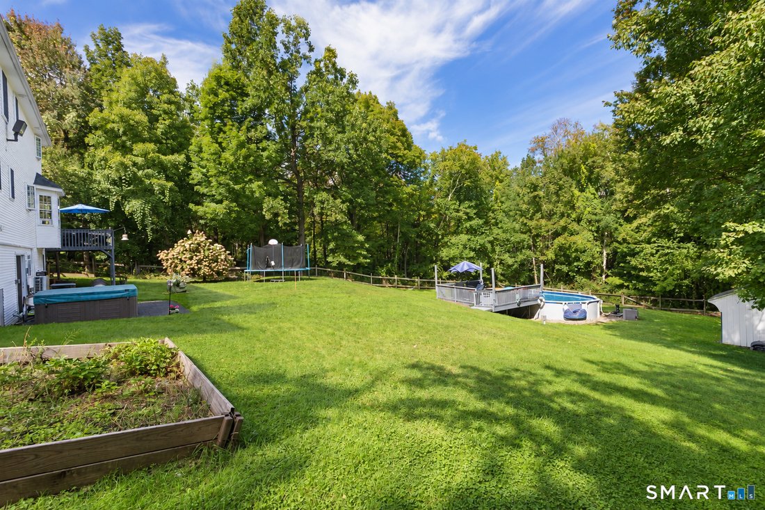 House in Granby, Connecticut, United States 4 - 18998883