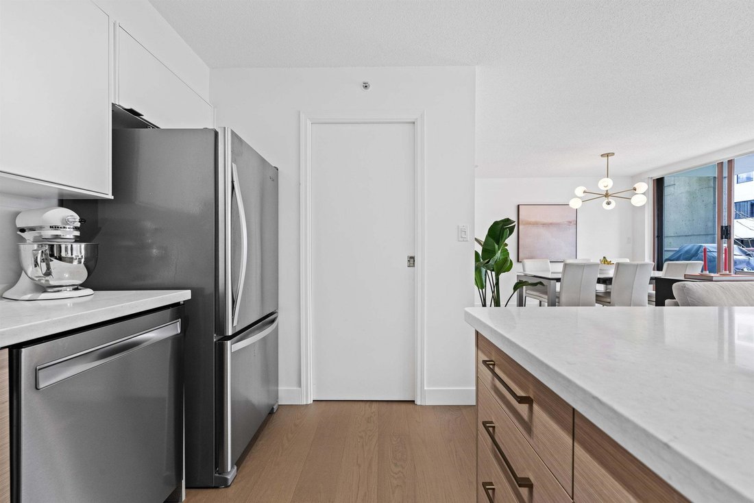 Condo in Vancouver, British Columbia, Canada 5 - 18998928