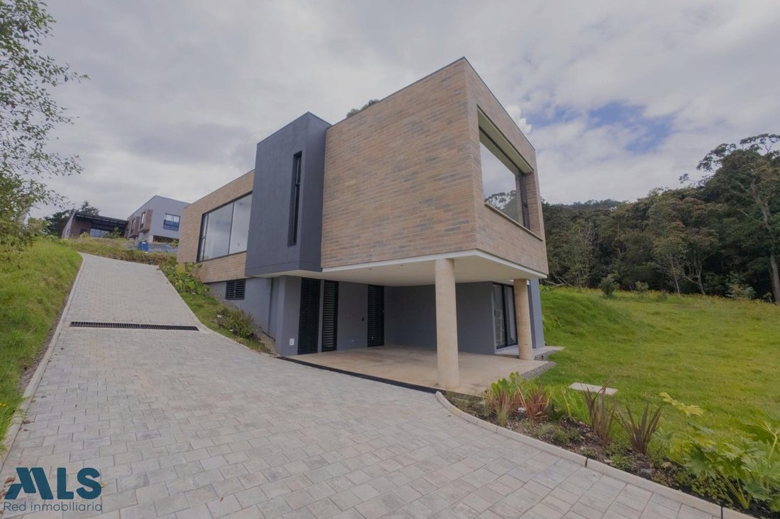 House in Envigado, Antioquia, Colombia 3 - 18998802