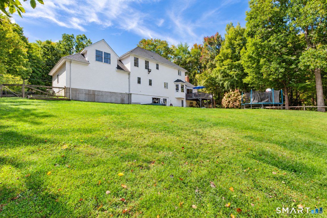 House in Granby, Connecticut, United States 3 - 18998883
