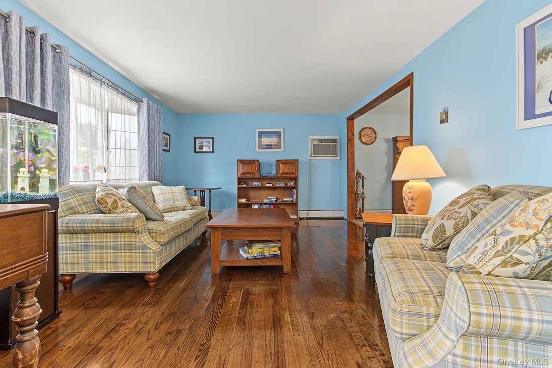 House in Wappingers Falls, New York, United States 2 - 18998893