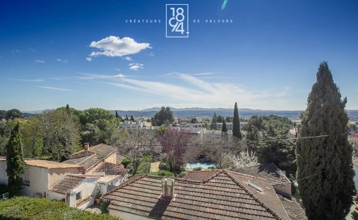 Apartment in Granettes-Jauberte-Sainte Anne, Aix-en-Provence, France 1