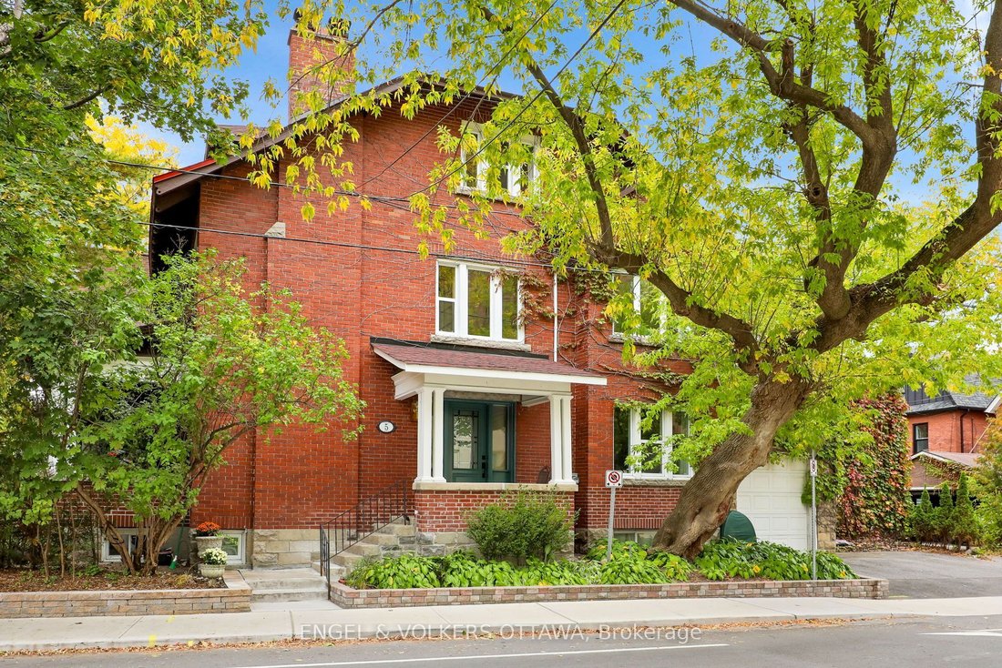 House in Ottawa, Ontario, Canada 1 - 18998944