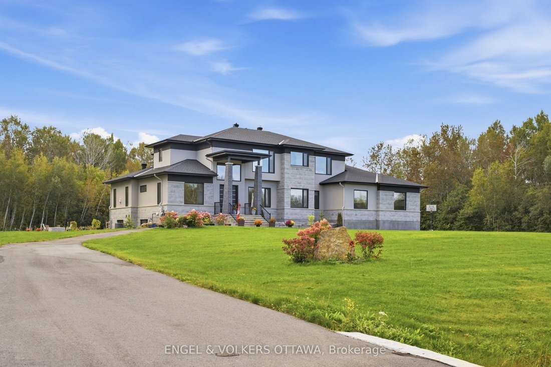 House in Ottawa, Ontario, Canada 2 - 18998969
