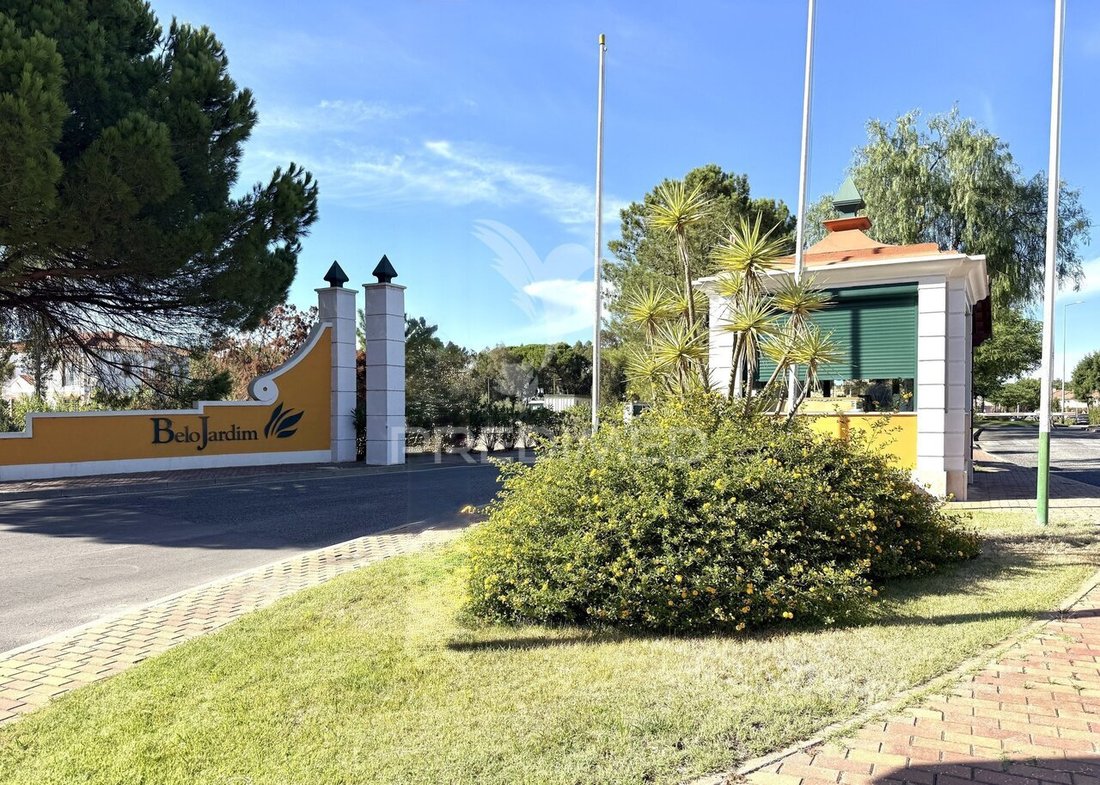 House in Samora Correia, Santarem District, Portugal 1 - 18999065