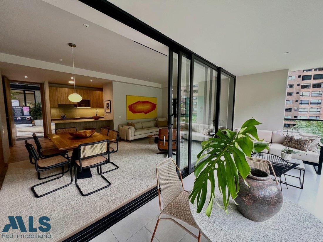 Apartment in Medellín, Antioquia, Colombia 1 - 18998805
