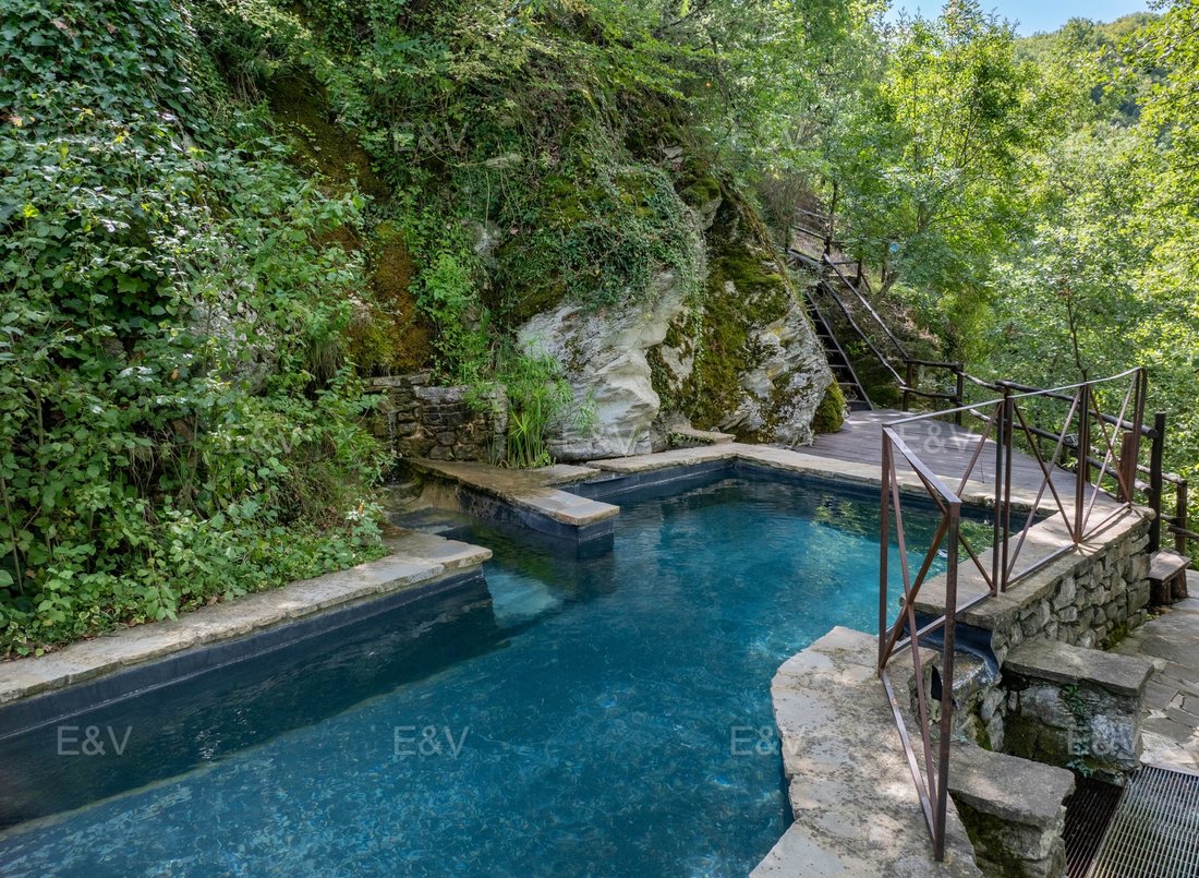 House in Poppi, Tuscany, Italy 2 - 18999707