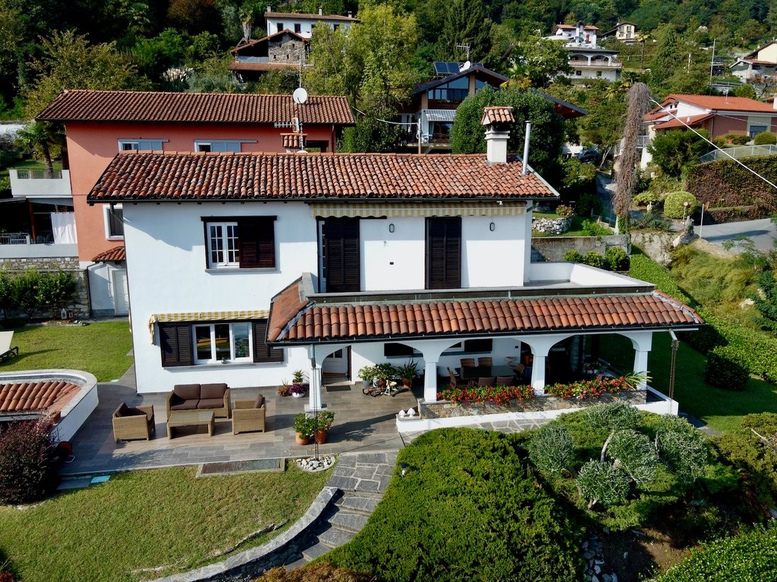Villa in Verbania, Piedmont, Italy 3 - 18999652