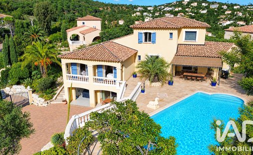 Maison à Ecarts, Roquebrune-sur-Argens, France 1