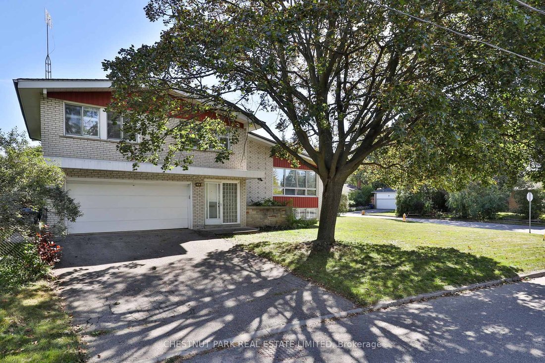 House in Toronto, Ontario, Canada 1 - 18999650