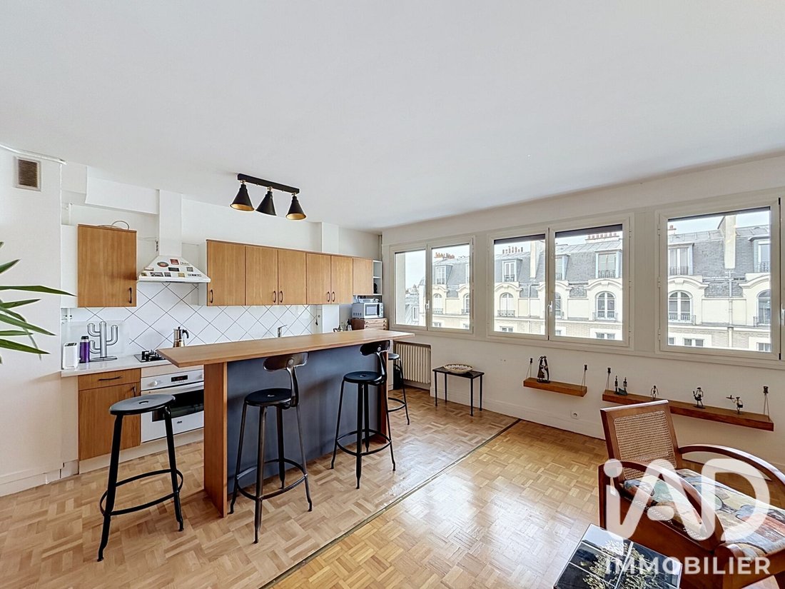 Apartment in Grange Aux Belles-Terrage, Paris 10e Arrondissement, Paris 3 - 18999847