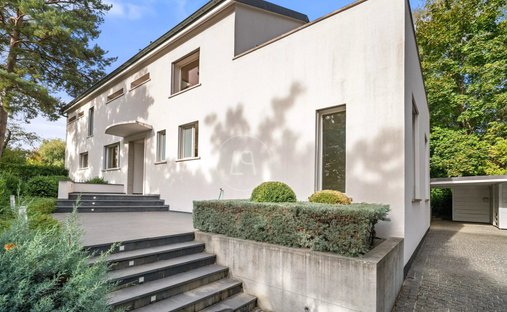 House in Pregny-Chambésy, Canton of Geneva, Switzerland 1