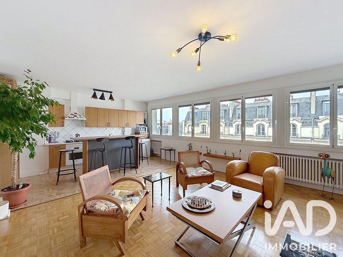 Apartment in Grange Aux Belles-Terrage, Paris 10e Arrondissement, Paris 1 - 18999847