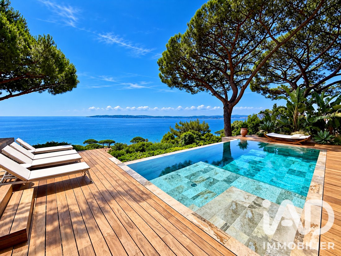 House in Nartelle-Noyer-Bellevue-bd des Sardinaux, Sainte-Maxime, France 2 - 18999886