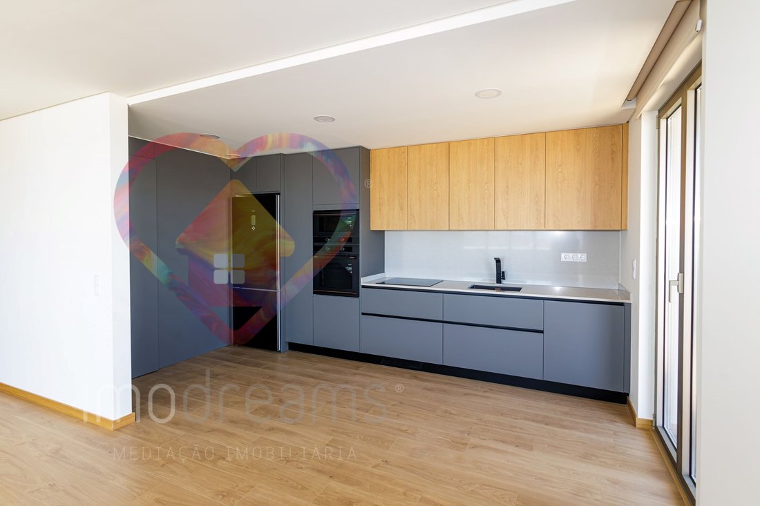 Apartment in Vialonga, Lisbon, Portugal 3 - 18999366