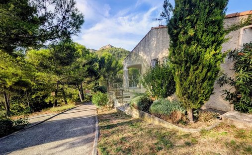 House in Cadolive, Provence-Alpes-Côte d'Azur, France 1
