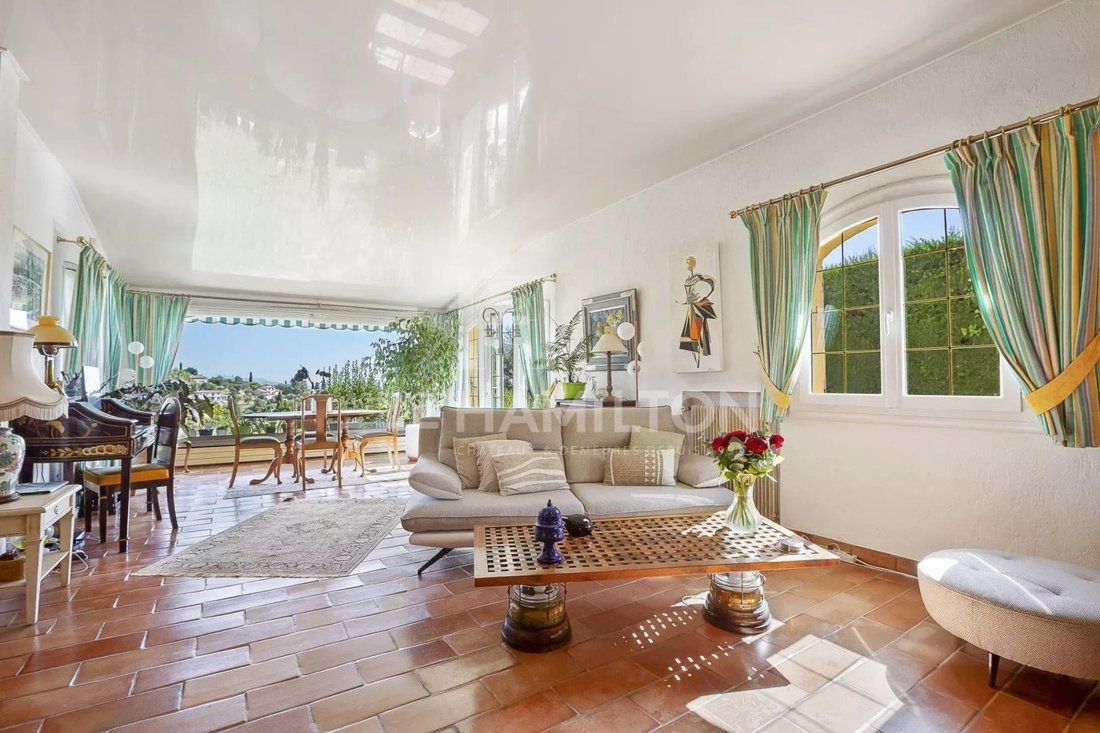 Villa in Le Rouret, Provence-Alpes-Côte d'Azur, France 3 - 18999516
