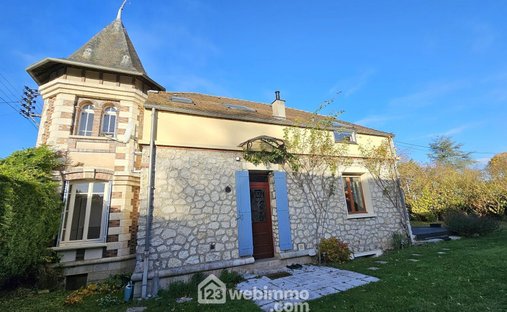 House in Bourron-Marlotte, Ile-de-France, France 1