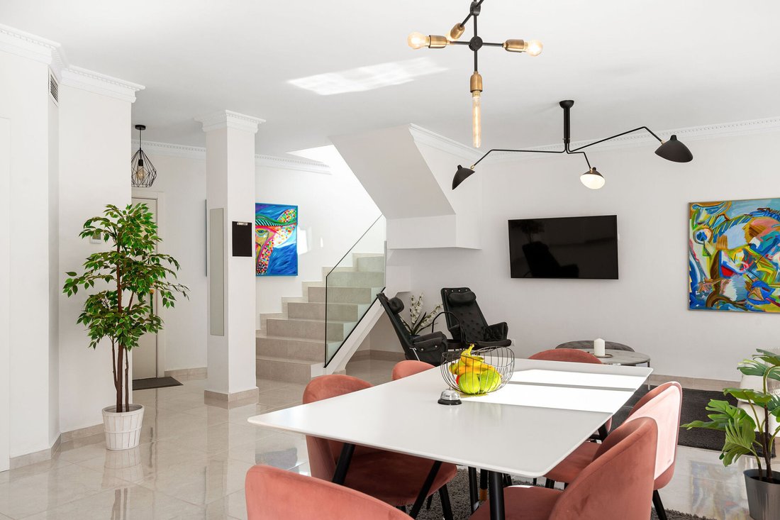 Penthouse in Nueva Andalucia, Marbella, Spain 3 - 18999384