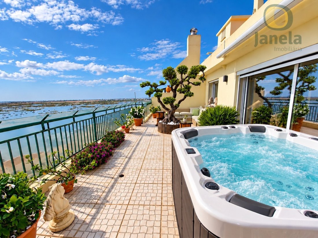 Penthouse en Faro (Se y Sao Pedro), Algarve, Portugal 1 - 18966422