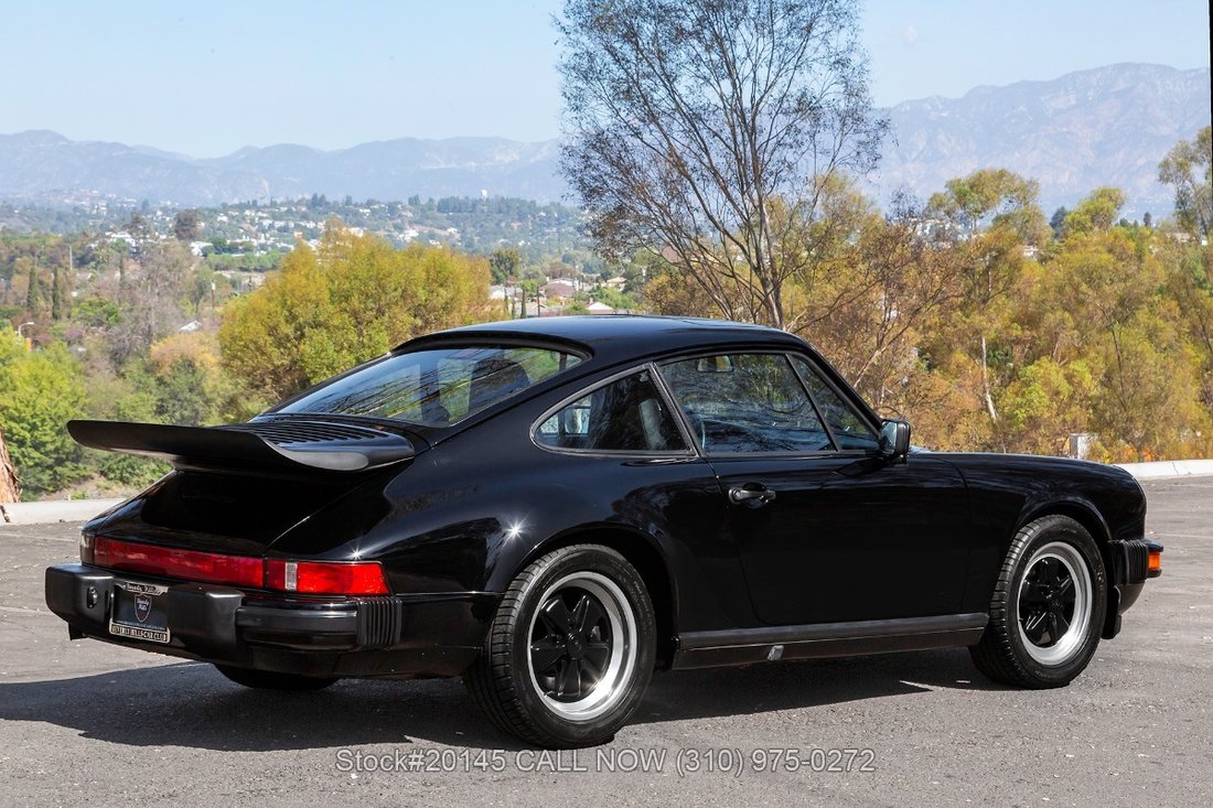 Porsche Carrera in Los Angeles, CA 5 - 18999090