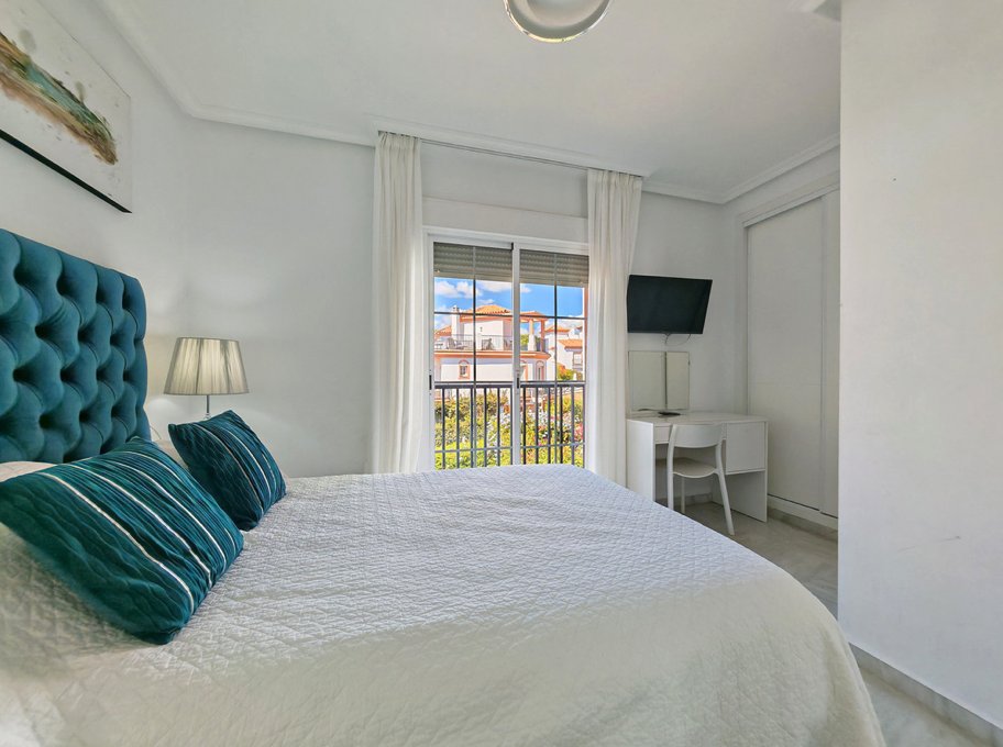 Townhouse in Elviria-Cabopino, Marbella, Spain 5 - 18999381