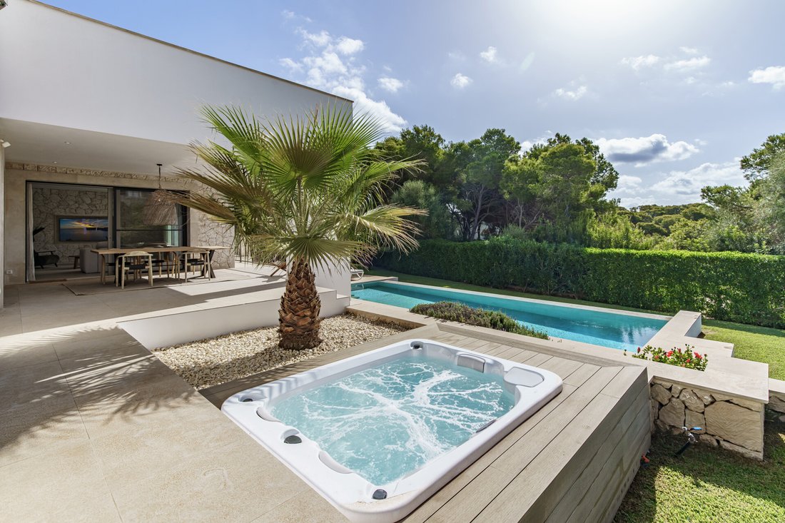Villa in Cala Figuera, Santanyi, Balearic Islands 1 - 18999382