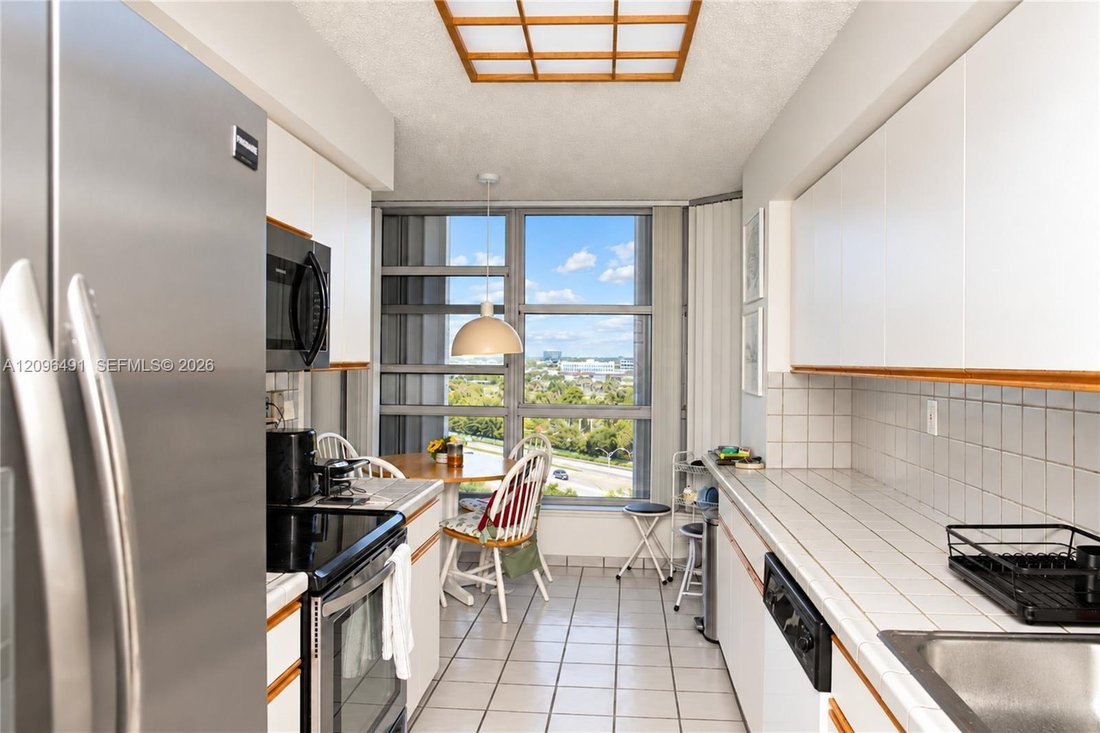 Apartment in Aventura, Florida, United States 4 - 18999243