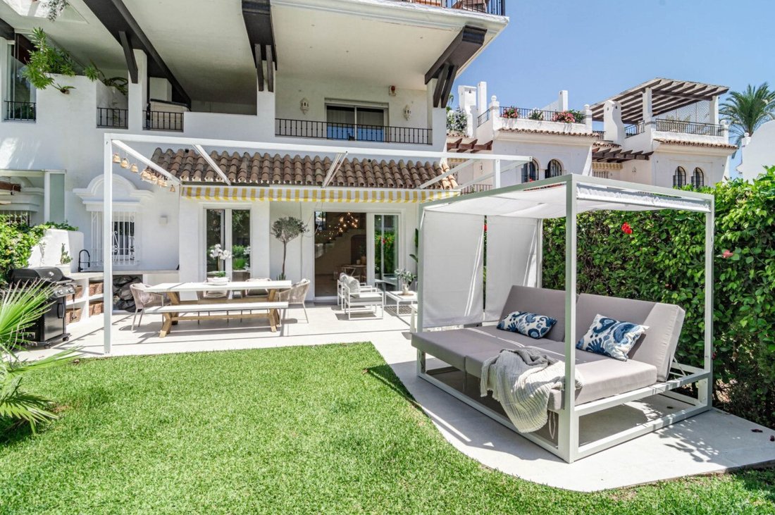 Townhouse in San Pedro de Alcantara, Andalusia, Spain 4 - 18999392