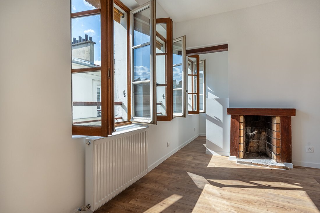 Apartment in Belleville-Saint Maur, Paris 11e Arrondissement, Paris 3 - 18999494