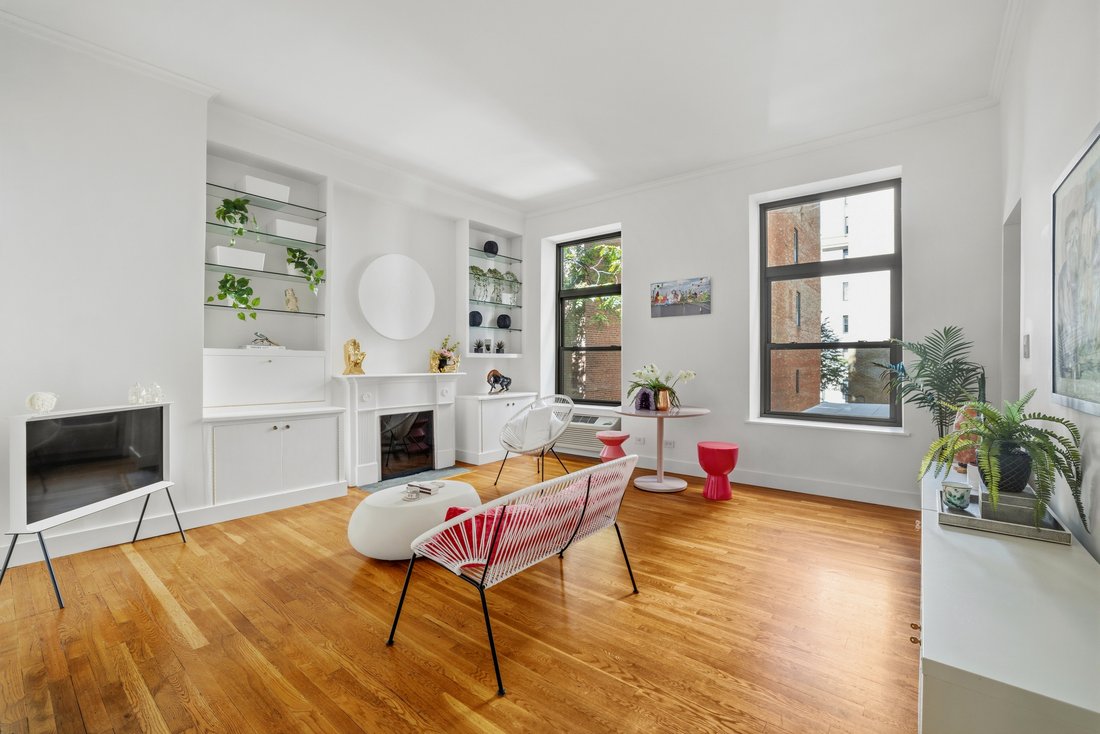 Co Op in New York, New York, United States 2 - 18999585