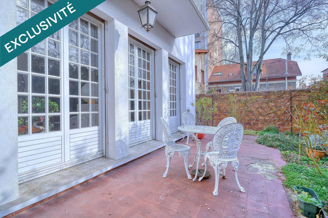 House in Vitry-sur-Seine, Ile-de-France, France 2 - 18999714
